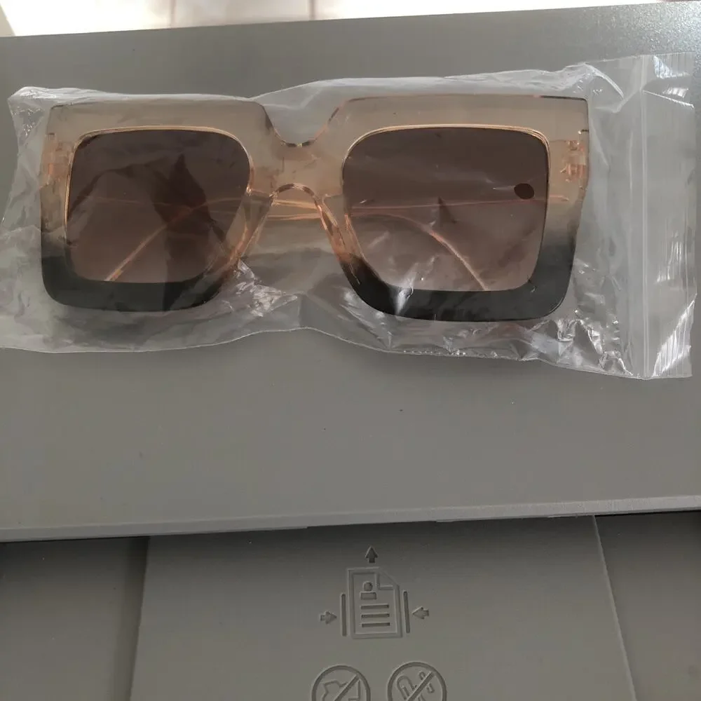 Sunglasses Woman's Fashion LG frame tortoise shell, Black, Ombre Lot of 3 NWOT